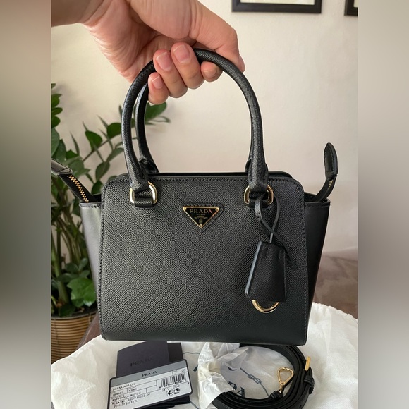 Authentic PRADA Borsa Saffiano 1BA380 - Picture 5 of 16